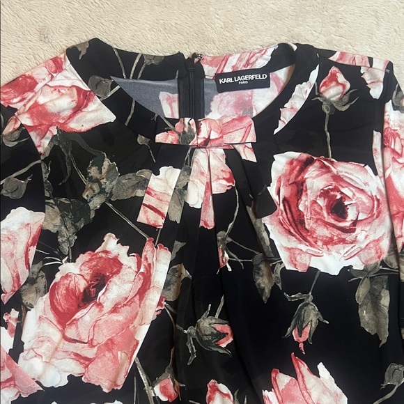 Karl Lagerfeld Black and Pink Rose Stretch Blouse with Bow and Zipper sz est L - Picture 3 of 10